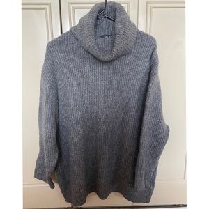 Chucky turtle neck sweater